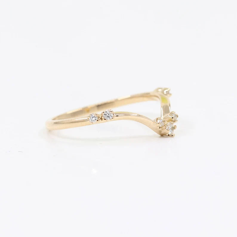 14K 0.12CT DIAMOND CHEVRON BAND