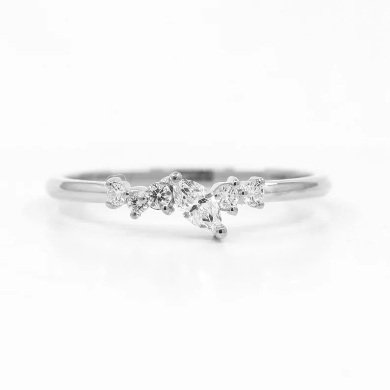 14K 0.18CT DIAMOND CLUSTER BAND