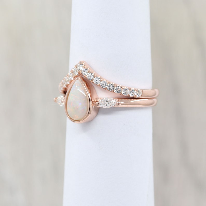 14K PEAR OPAL BEZEL RING DIAMOND CHEVRON BAND 2 RING SET