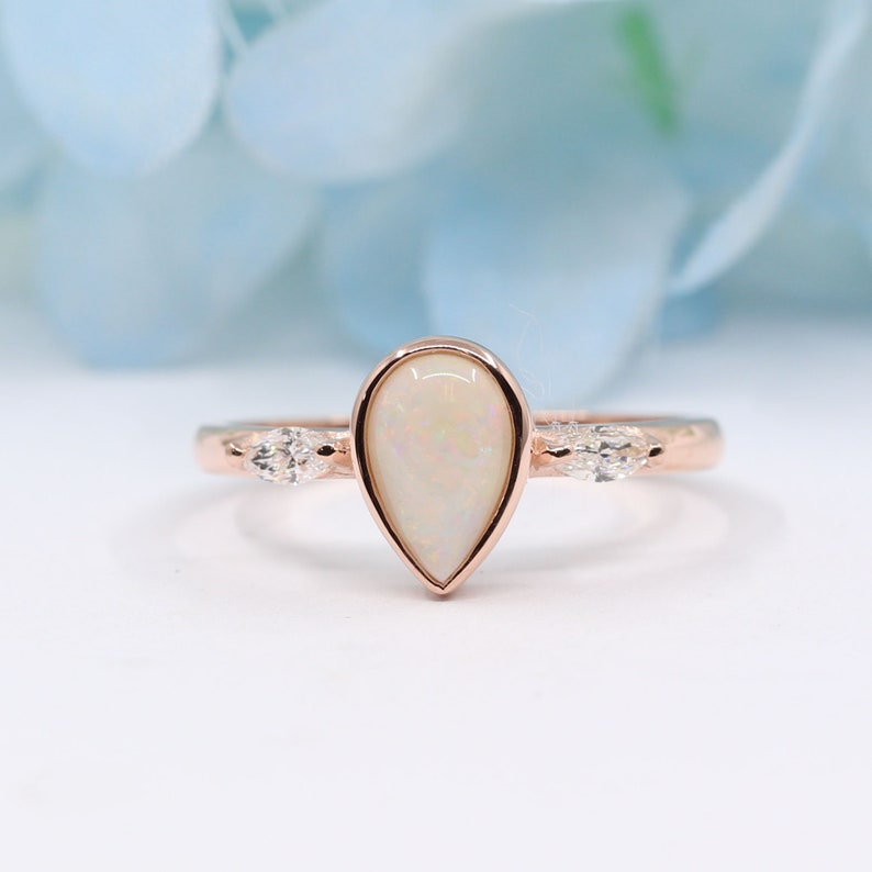 14K PEAR OPAL BEZEL RING DIAMOND CHEVRON BAND 2 RING SET