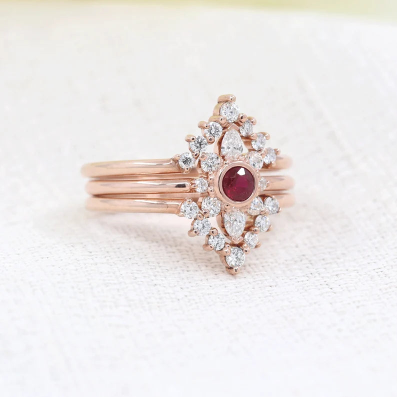 14K RUBY BEZEL FLOWER DIAMOND V BAND 3 RING SET