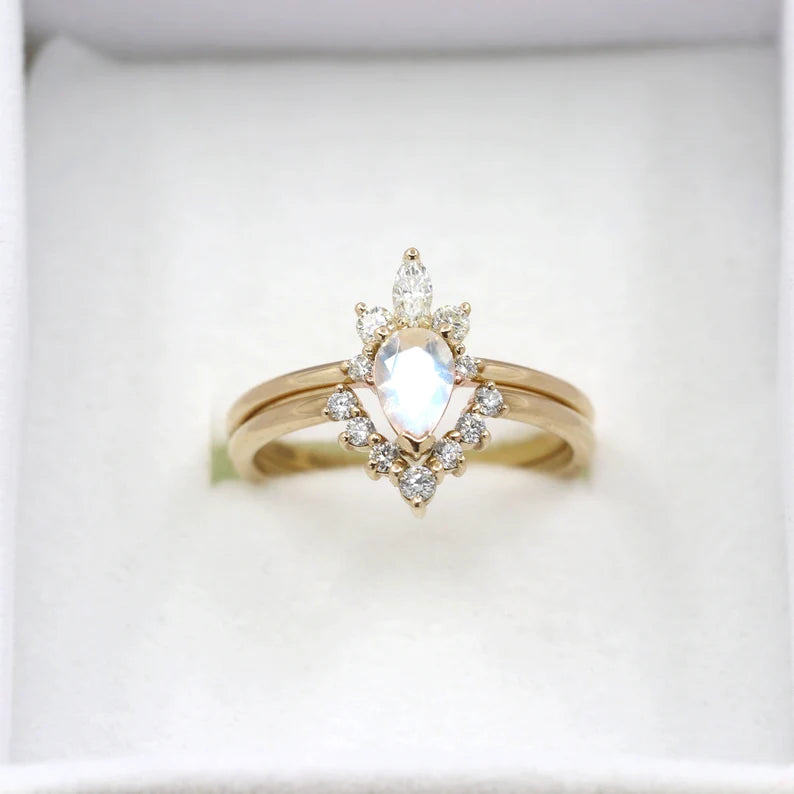 14K MOONSTONE CROWN RING DIAMOND V BAND 2 RING SET