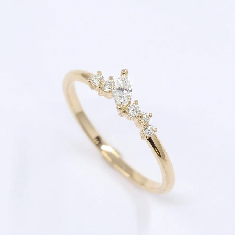 14K 0.18CT DIAMOND CLUSTER BAND