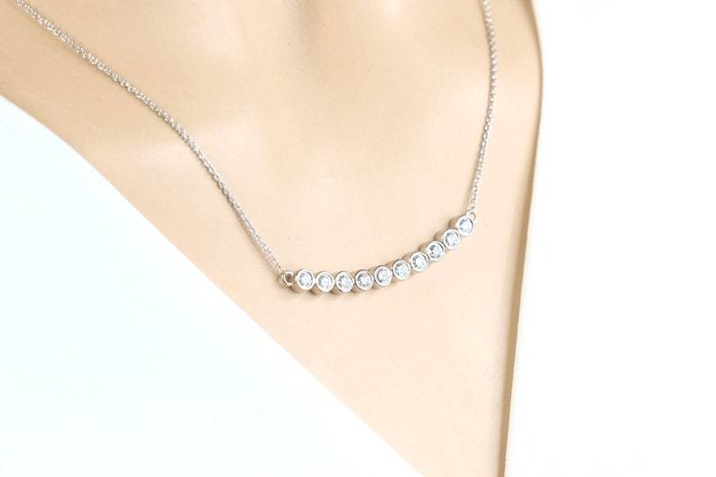 14K 0.60CT DIAMOND BEZEL CURVED BAR NECKLACE