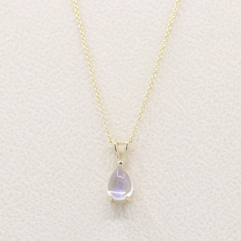 14K PEAR MOONSTONE SOLITAIRE NECKLACE