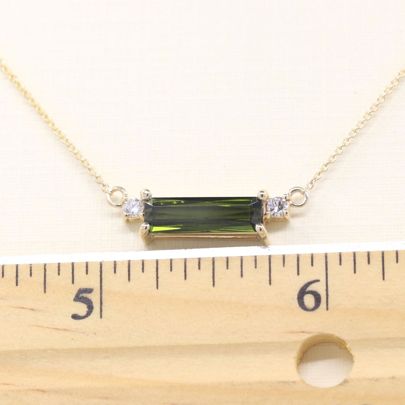 14K GREEN TOURMALINE DIAMOND NECKALCE