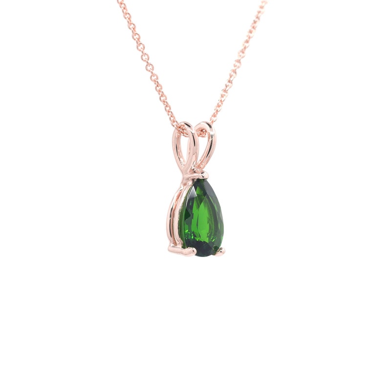 14K PEAR LAB EMERALD SOLITAIRE NECKLACE