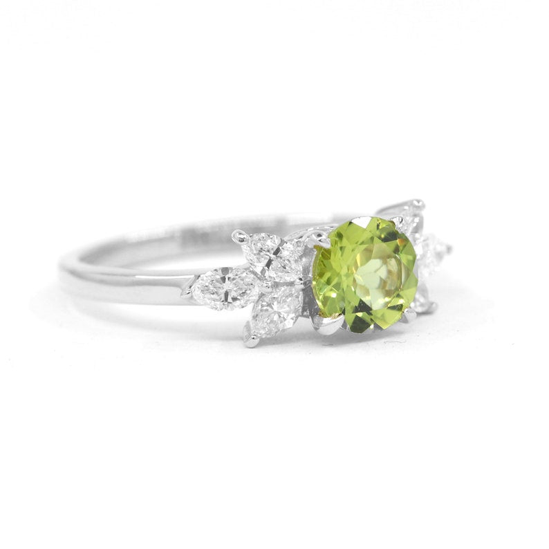 14K ROUND PERIDOT MARQUISE DIAMOND RING