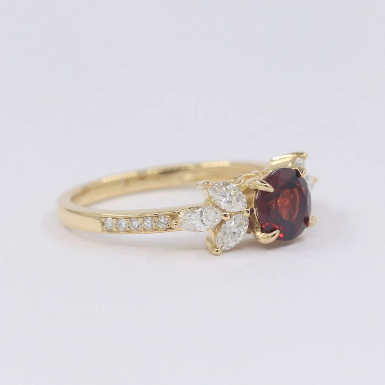 14K GARNET MARQUISE DIAMOND RING