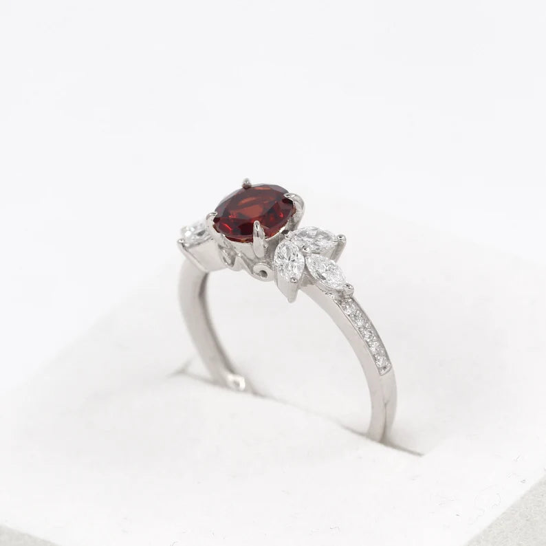 14K GARNET MARQUISE DIAMOND RING