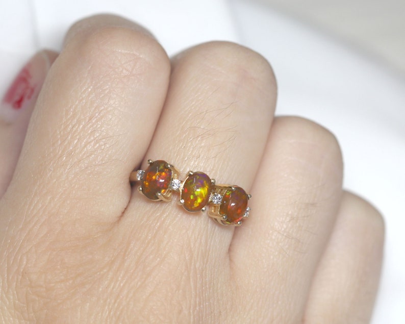 14K OVAL OPAL DIAMOND BAND