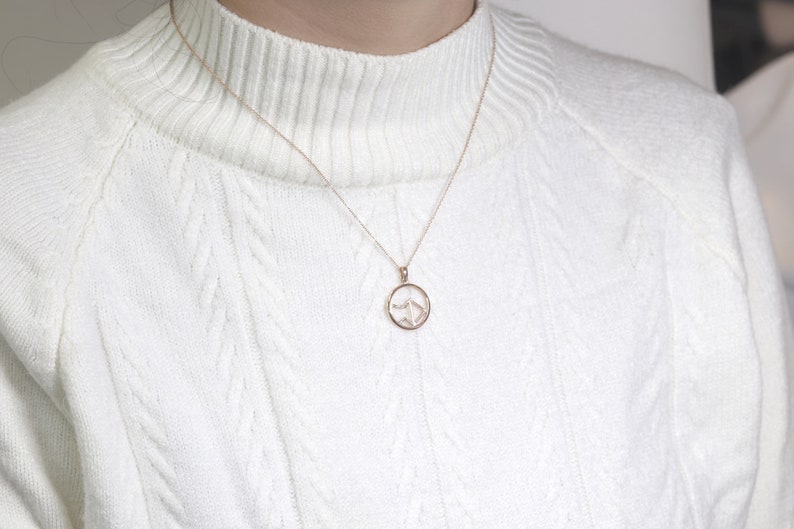 14K DIAMOND LIBRA ZODIAC SIGN CIRCLE NECKLACE