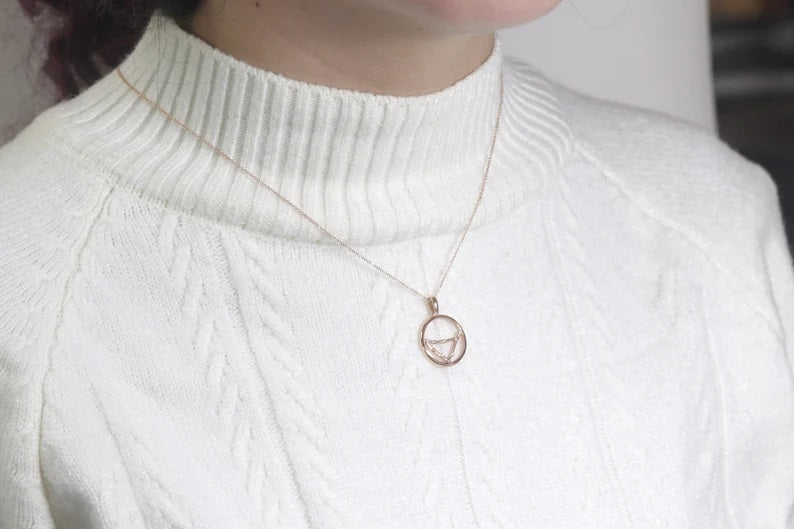 14K DIAMOND CAPRICORN ZODIAC SIGN CIRCLE NECKLACE