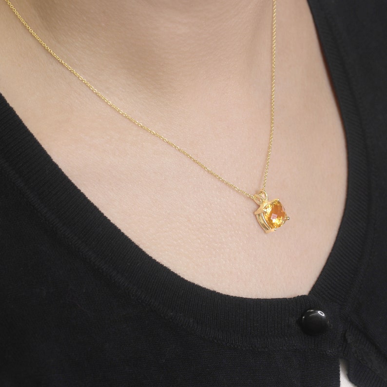 14K 9MM SQUARE CITRINE SOLITAIRE NECKLACE