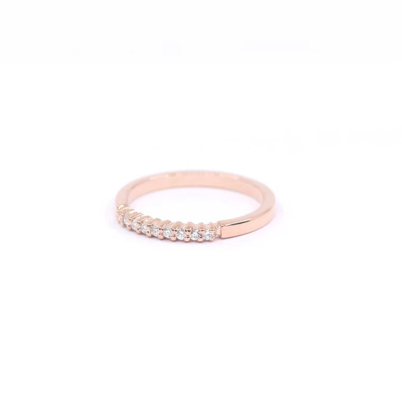 14K 9 DIAMOND SQUARED EDGE BAND