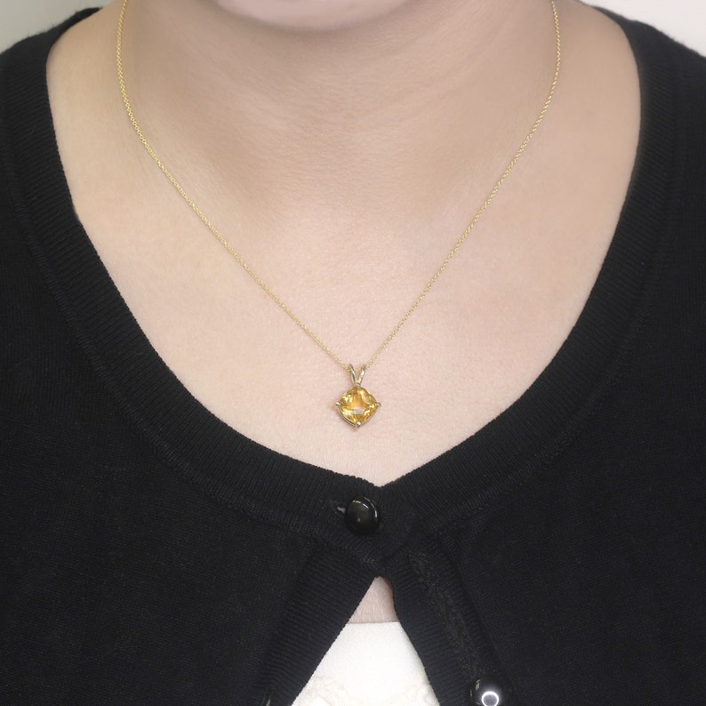 14K 9MM CITRINE RHOMBUS SOLITAIRE NECKLACE