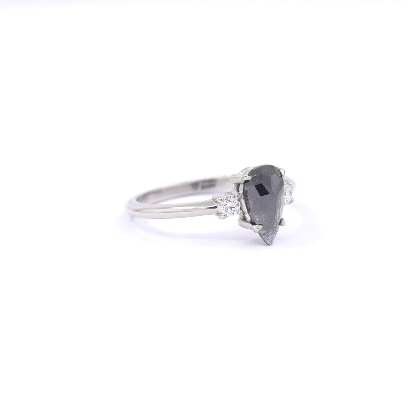 14K 1.02CT SALT AND PEPPER DIAMOND RING