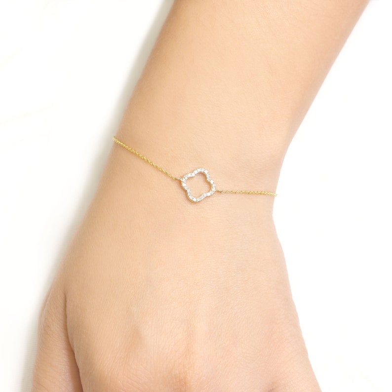 14K DIAMOND CLOVER BRACELET