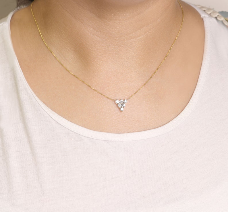 14K 0.48CT DIAMOND TRIANGLE NECKLACE