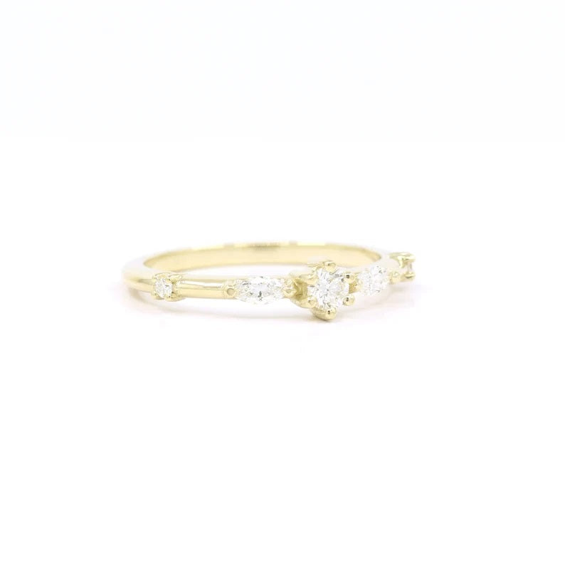 14K 5 DIAMOND BAND