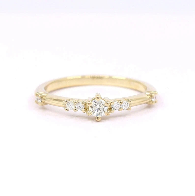 14K 7 DIAMOND BAND