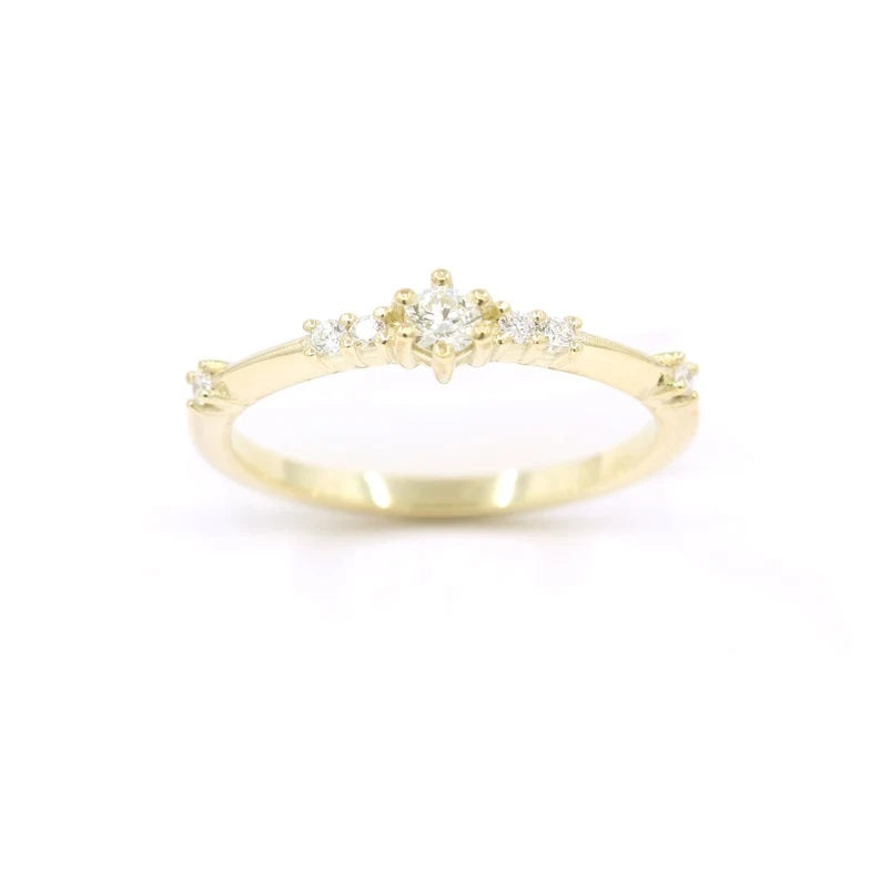 14K 7 DIAMOND BAND