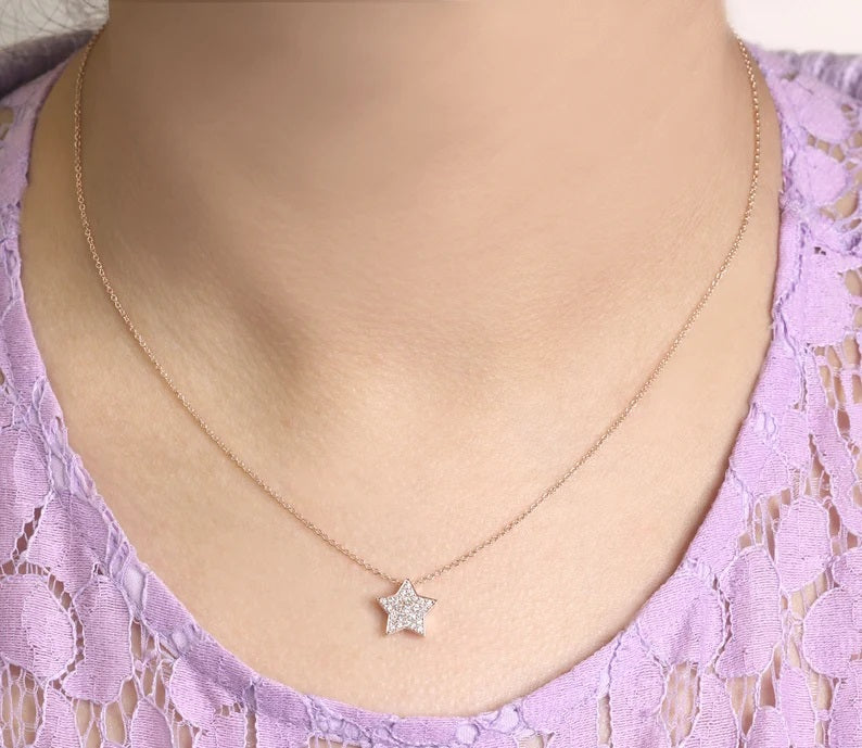 14K 0.22CT DIAMOND STAR NECKLACE