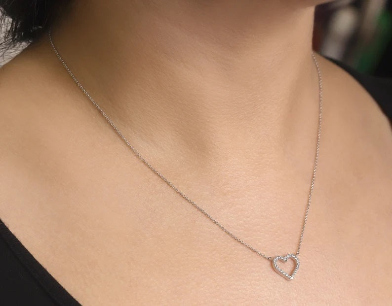 14K DIAMOND HEART NECKLACE