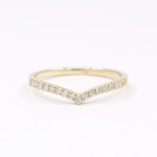 14K DIAMOND CHEVRON BAND