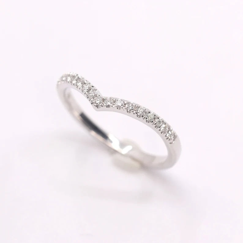 14K DIAMOND CHEVRON BAND