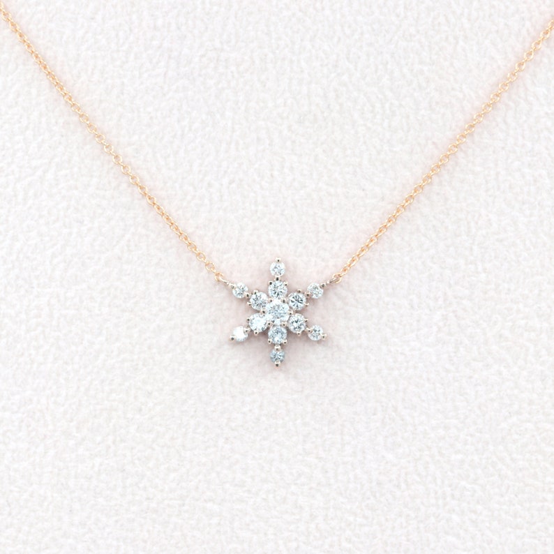 14K 0.38CT DIAMOND SNOWFLAKE NECKLACE