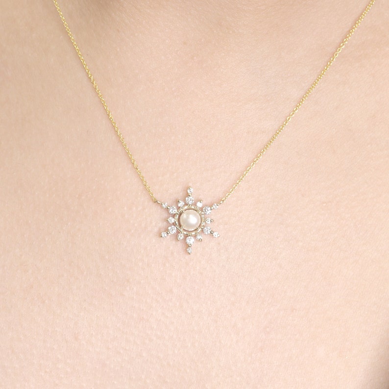 14K 6MM PEARL DIAMOND SNOWFLAKE NECKLACE