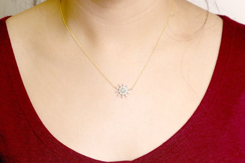 14K 0.83CT DIAMOND SNOWFLAKE NECKLACE