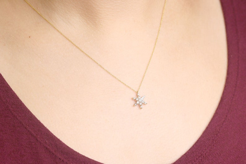 14K 0.38CT DIAMOND SNOWFLAKE SLIDING NECKLACE