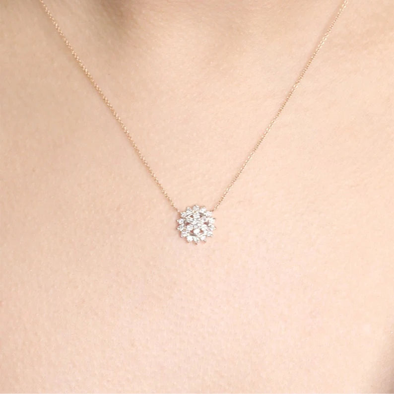 14K 0.46CT DIAMOND FLOWER NECKLACE