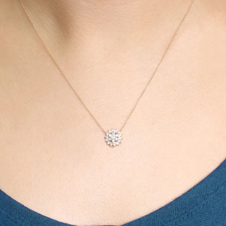 14K 0.46CT DIAMOND FLOWER NECKLACE