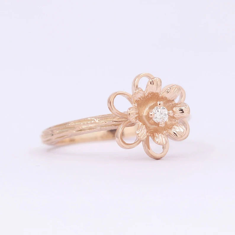 14K DIAMOND FLOWER RING