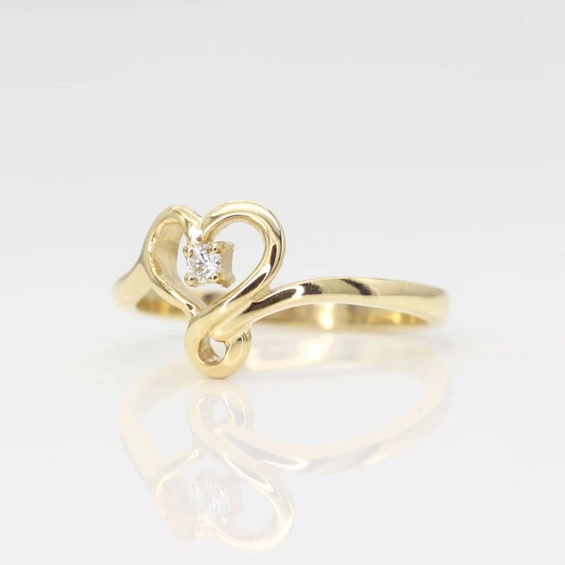 14K DIAMOND HEART SILHOUETTE RING