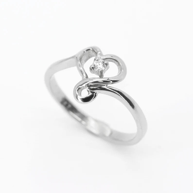 14K DIAMOND HEART SILHOUETTE RING