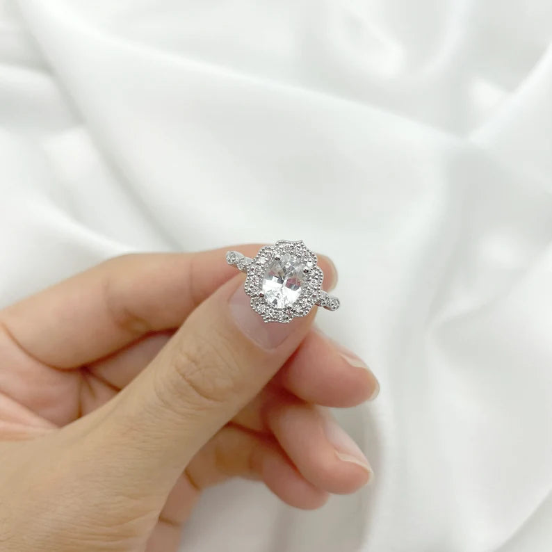 14K WHITE SAPPHIRE DIAMOND FLORAL ENGAGEMENT RING